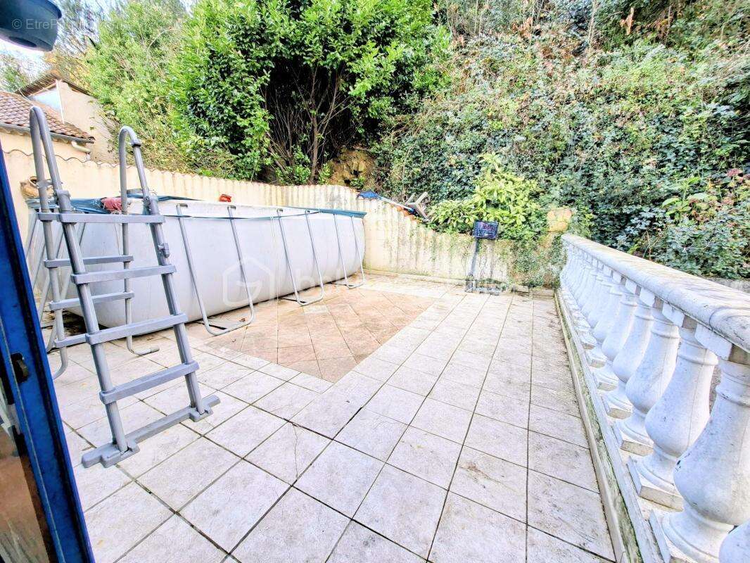 Maison à LES SALLES-DU-GARDON