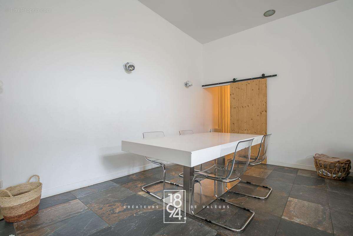 Appartement à MARSEILLE-7E