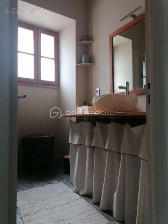 Maison à SAINT-ASTIER