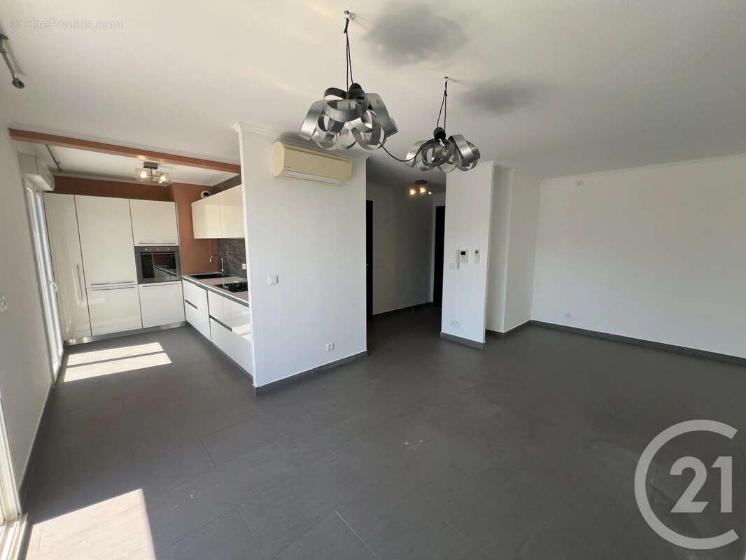 Appartement 105 m² à San-Martino-Di-Lota  - photo 10