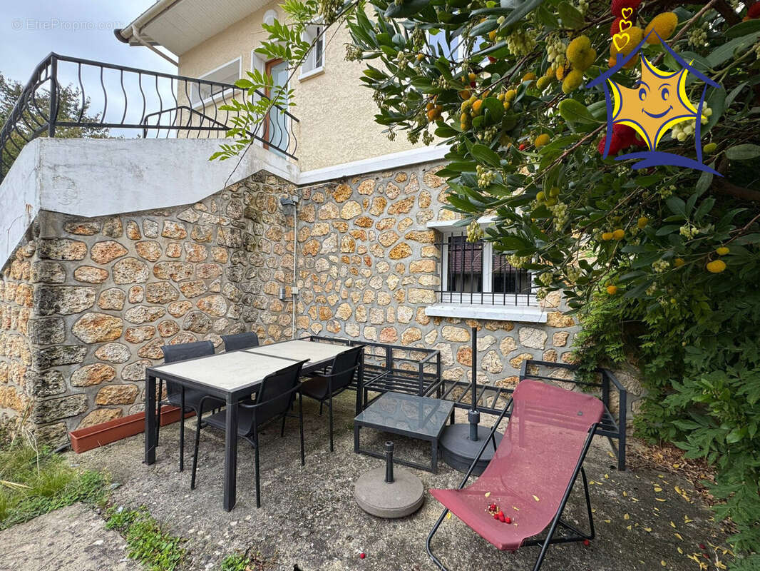 Maison à VIRY-CHATILLON