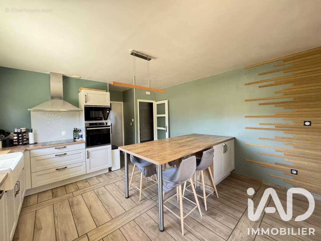 Maison 180 m² à Saint-Vallier  - photo 8