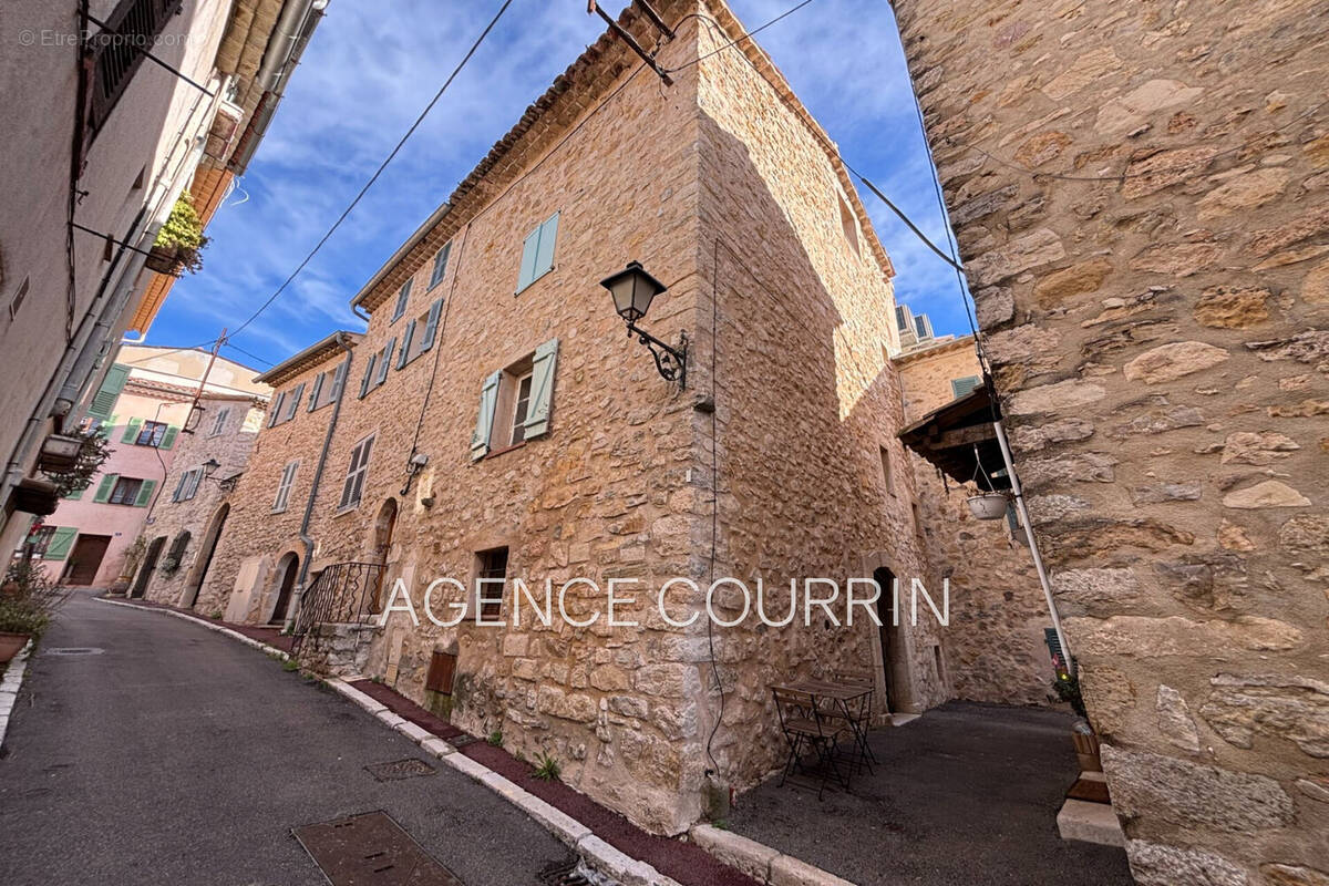 Maison à GRASSE