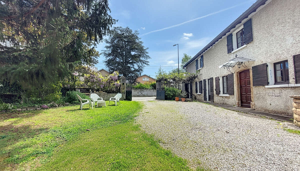 Maison à SAINT-PRIEST
