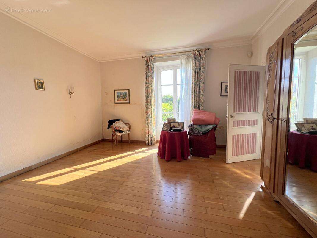 Maison à ROEZE-SUR-SARTHE