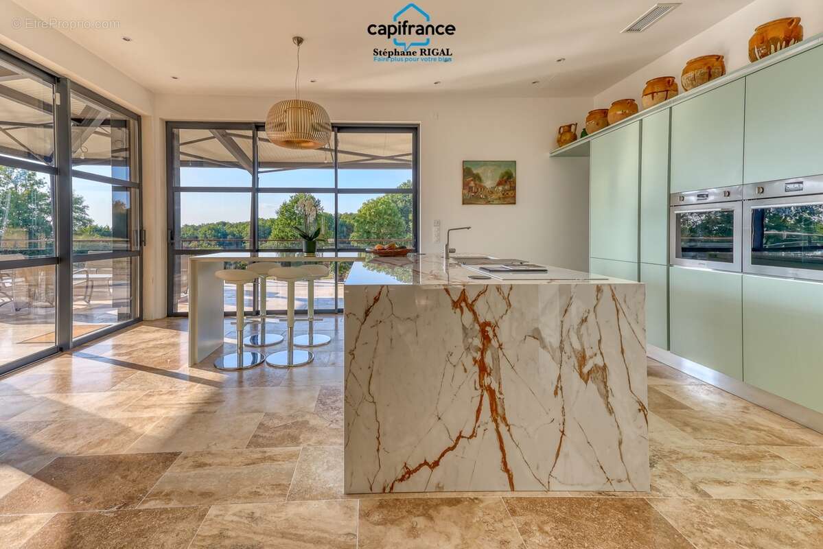 Propriete à vendre 10 pièces proche de VILLEREAL (47) de 500m2 habitables et de 3,85 ha de terrain - photo 8