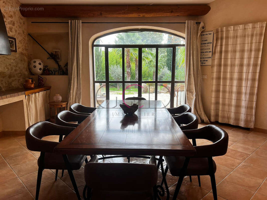Maison à COUDOUX