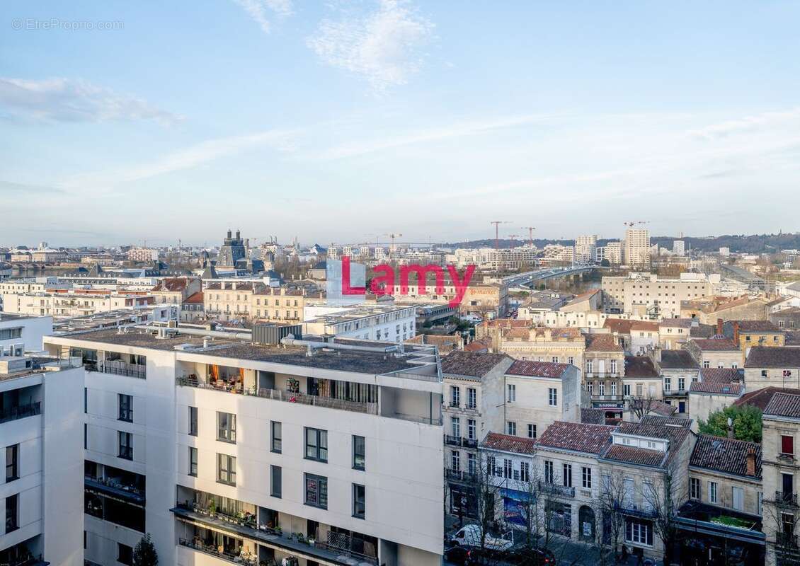Appartement à BORDEAUX