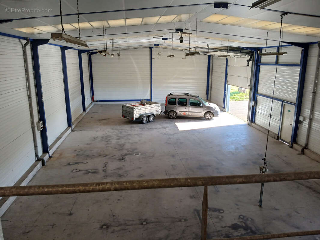 Commerce à ARMAILLE