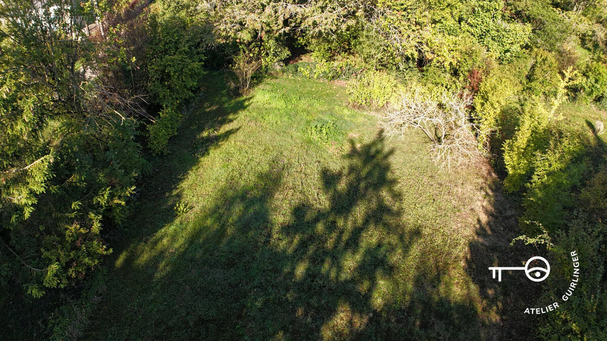 Terrain à OUZOUER-LE-MARCHE