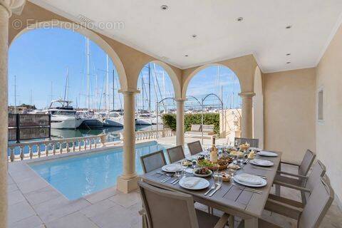 Maison à GRIMAUD