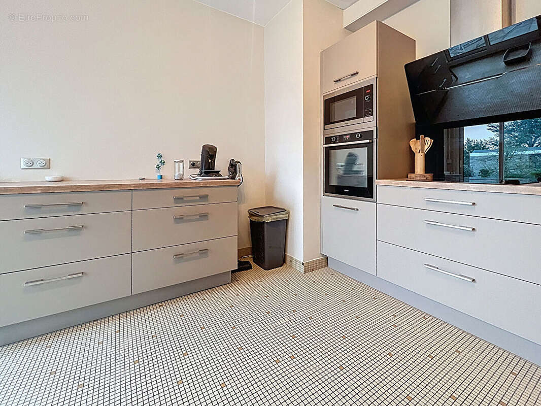 Maison à LE VIVIER-SUR-MER