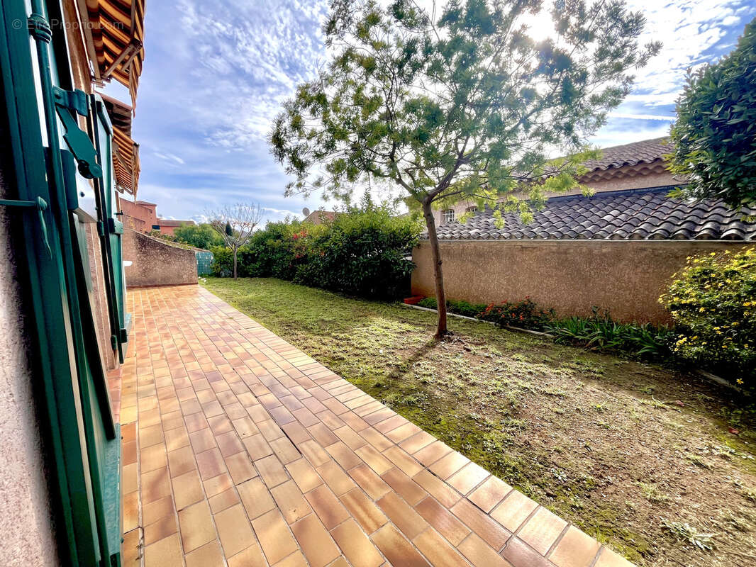 Maison à CARQUEIRANNE