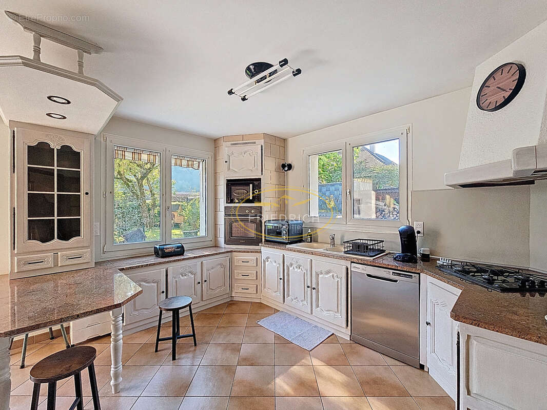 Agréable maison rénovée - idéal habitation et projet d'activité professionnelle - photo 2