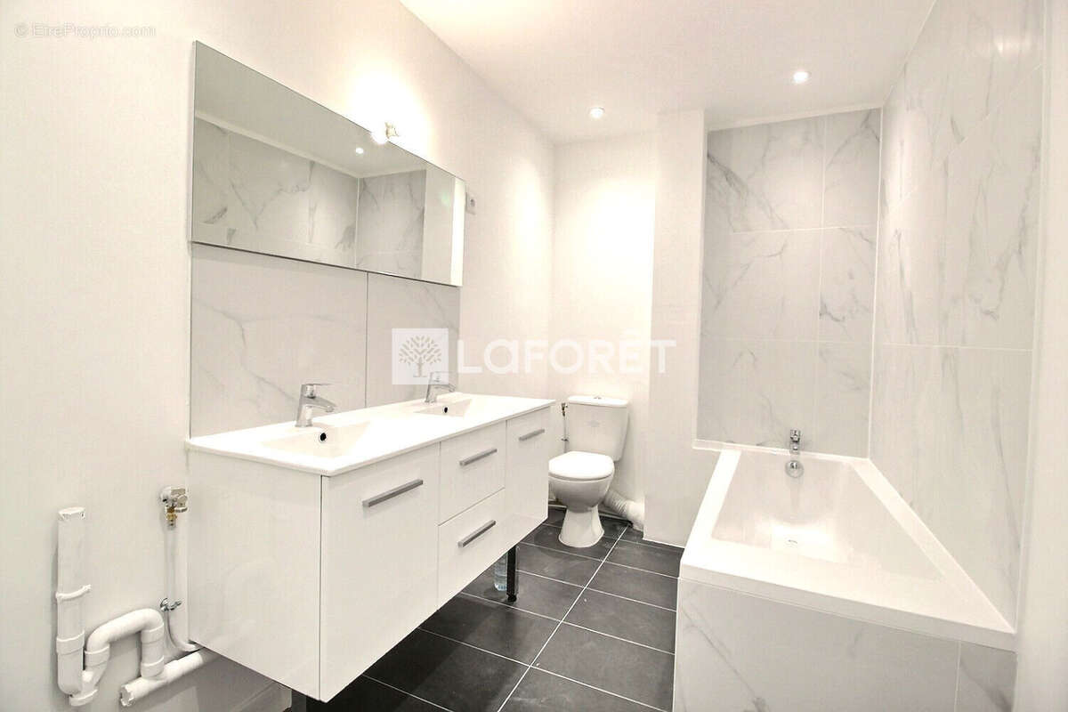 Appartement à VILLENEUVE-LA-GARENNE