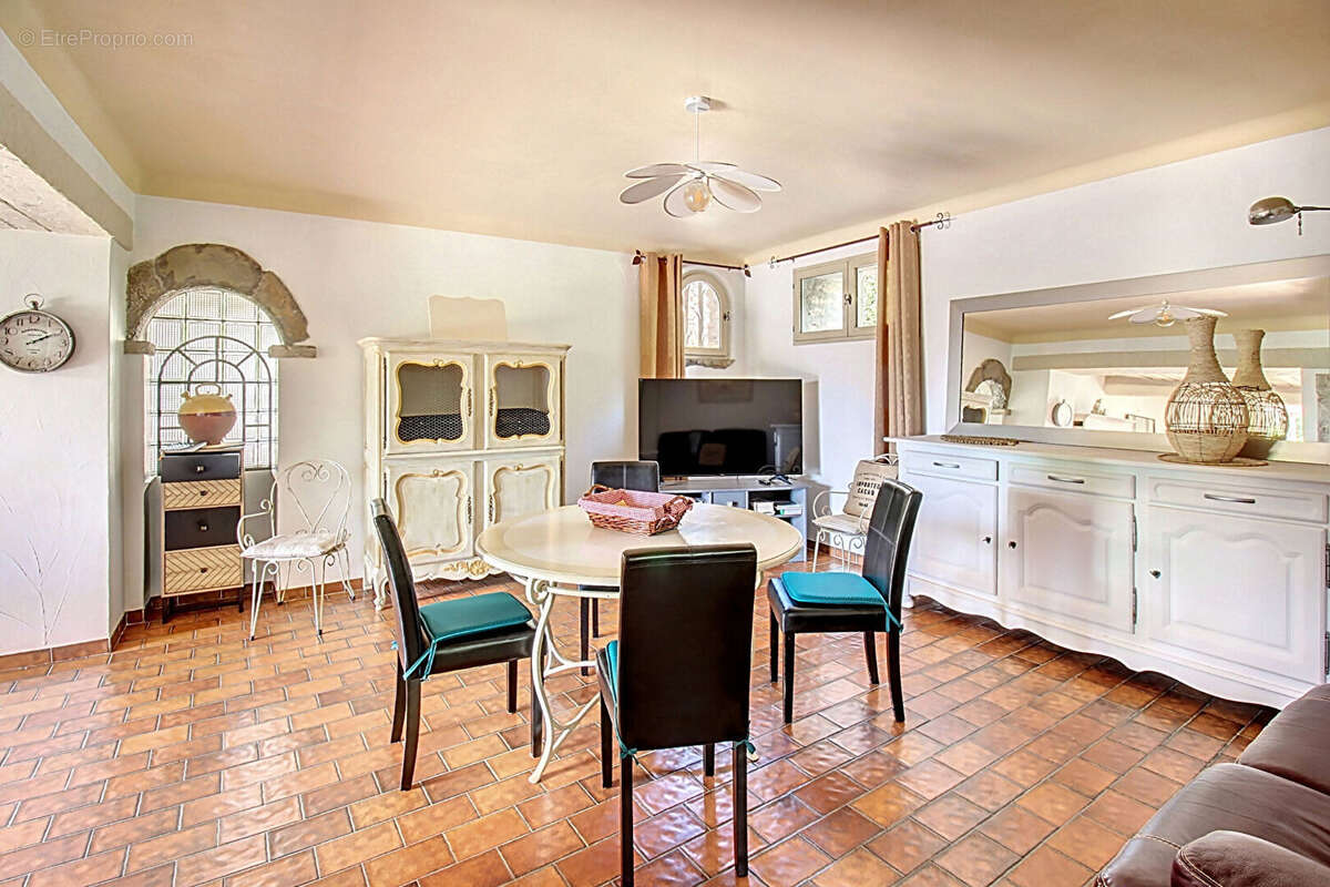 Maison à DRAGUIGNAN