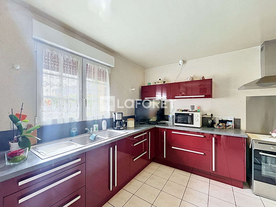 Maison Saint Georges Des Groseillers 6 pièce(s) 174 m2 - photo 4