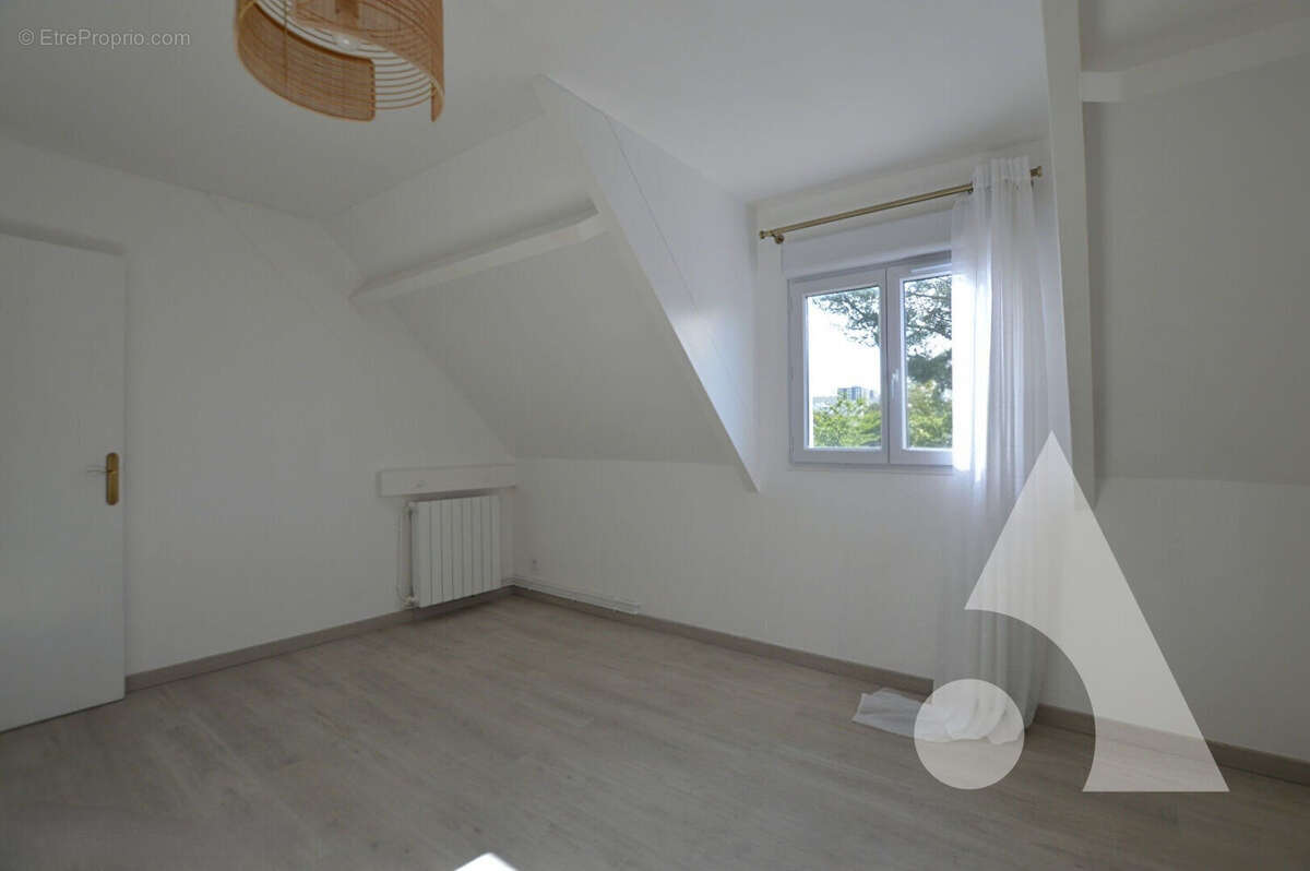 Maison à MONTIGNY-LES-CORMEILLES