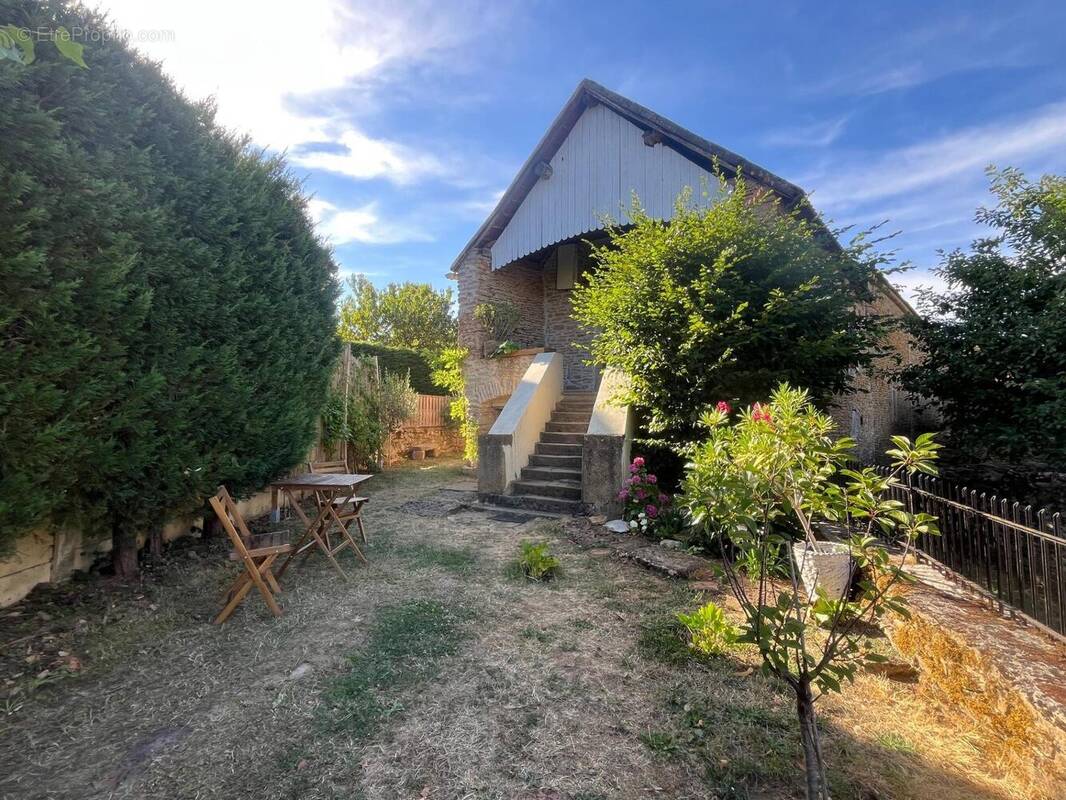 Photo 1 - Maison à CLUNY