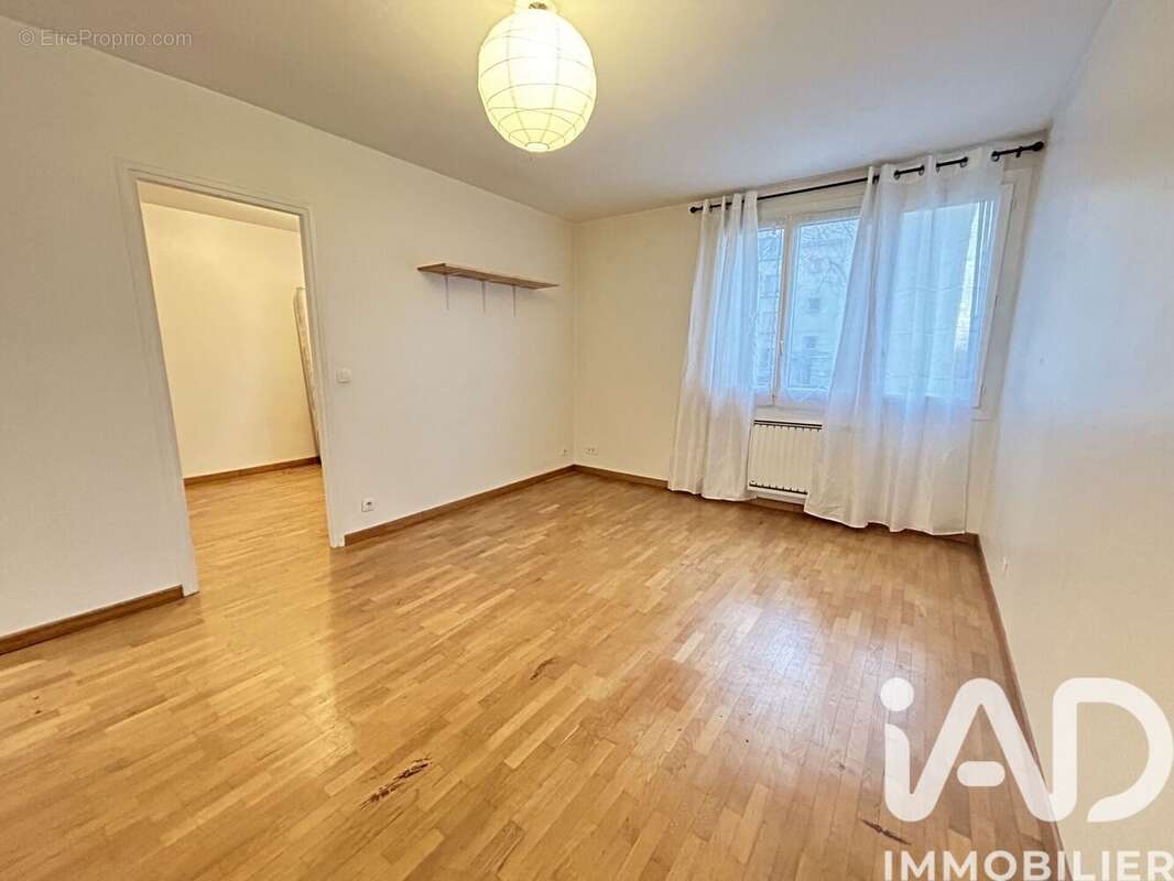 Photo 2 - Appartement à CLICHY-SOUS-BOIS