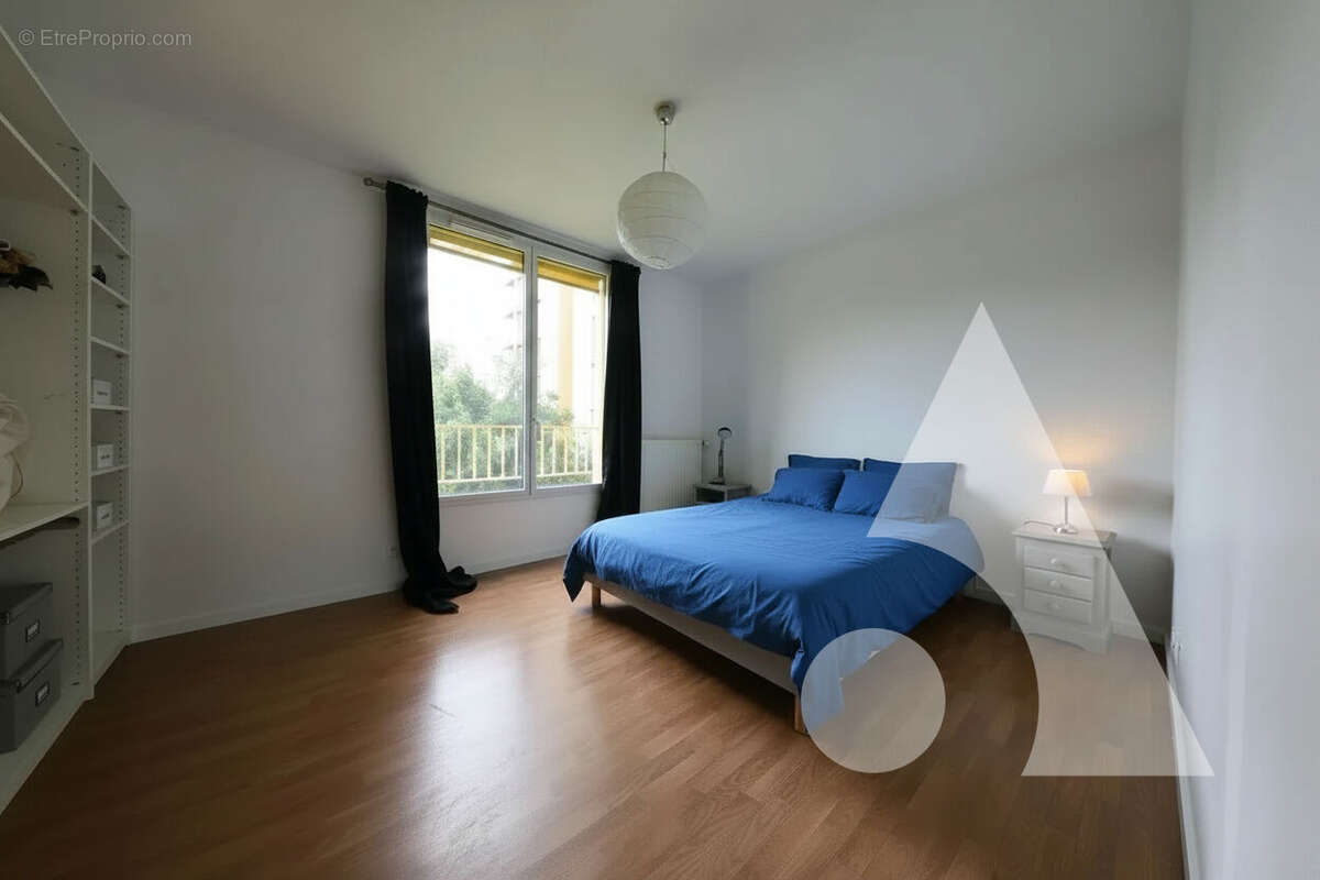 F2 avec balcon + Parking privé en Centre-ville - photo 5