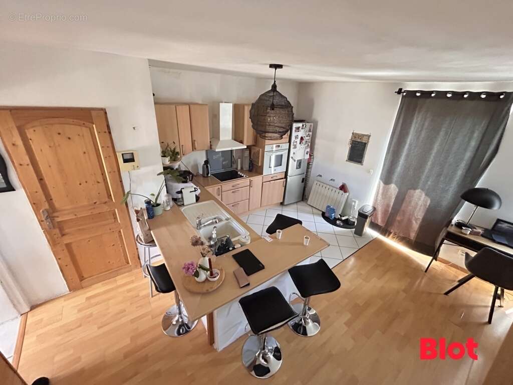 Appartement 71 m² à Saint-Meloir-Des-Ondes  - photo 3