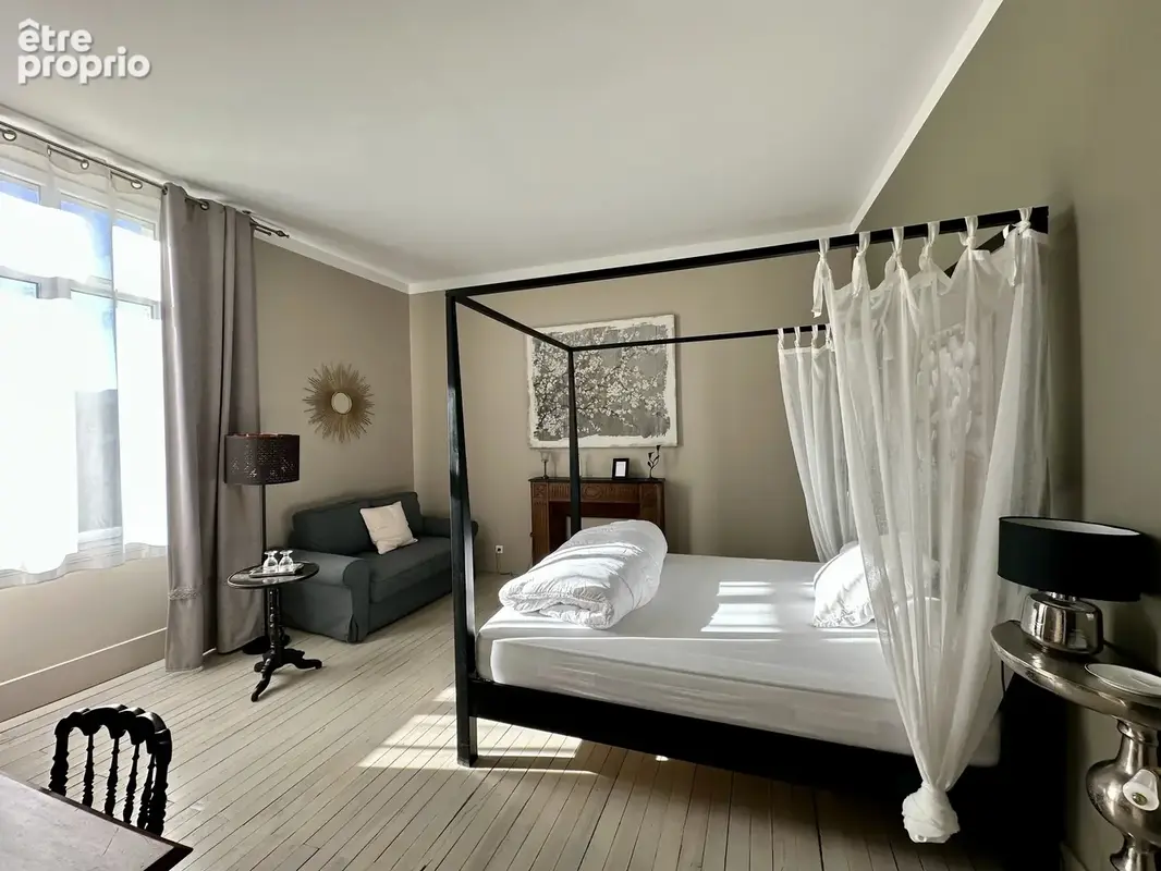 Belle maison de ville offrant 11 chambres - photo 12
