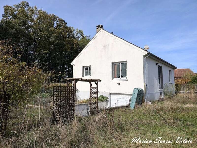 Maison à CHAUMES-EN-BRIE