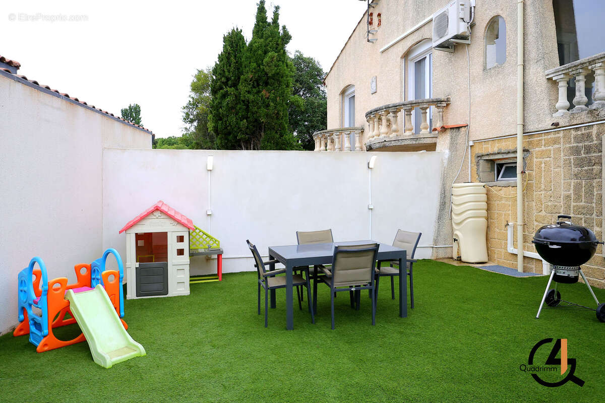 Appartement à RESTINCLIERES