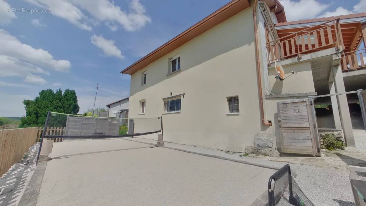 Maison à ETIVAL