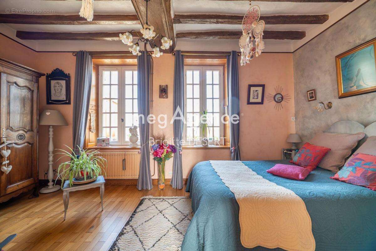 Maison à MAROLLES-LES-BRAULTS