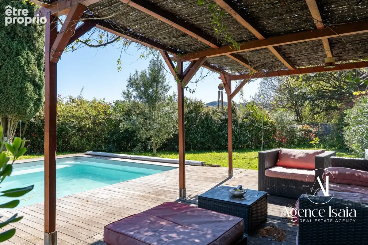 Maison 6 pièces 154 m² à vendre à Bormes-Les-Mimosas (83230) - photo 2