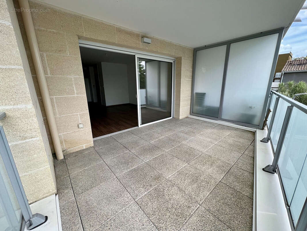 Appartement à VILLENAVE-D'ORNON