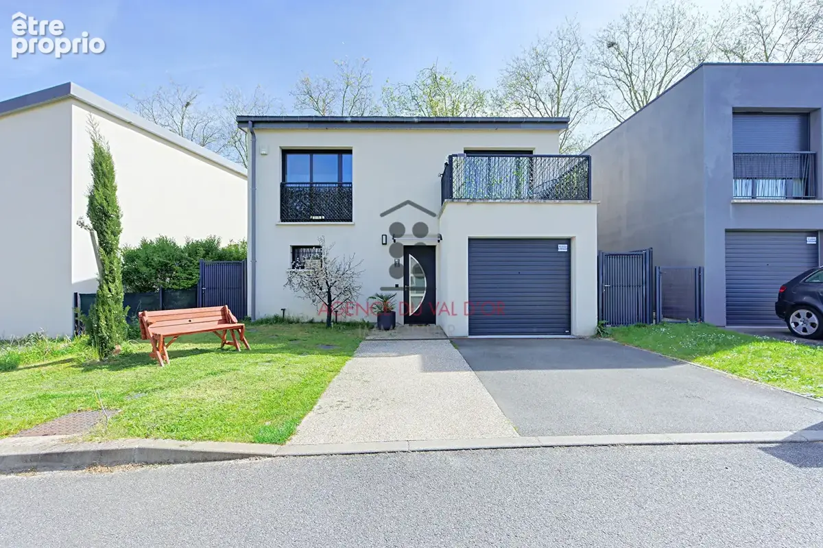 Maison Louveciennes / 4 pièces 107 m2 + 15 m2 de garage / Parfait état - photo 18