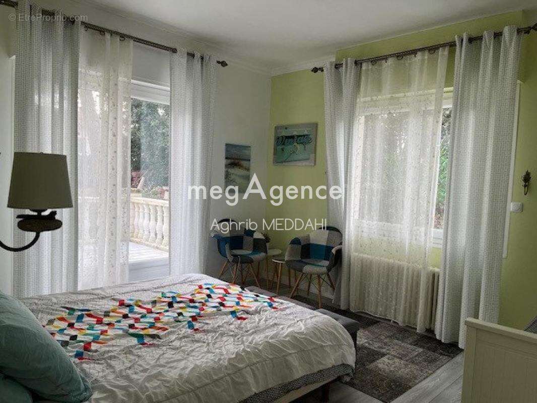 Maison à SAINT-GEORGES-DE-DIDONNE