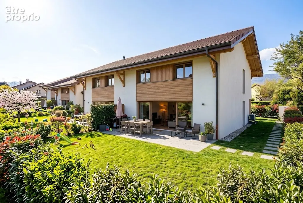 Maison à VALLEIRY