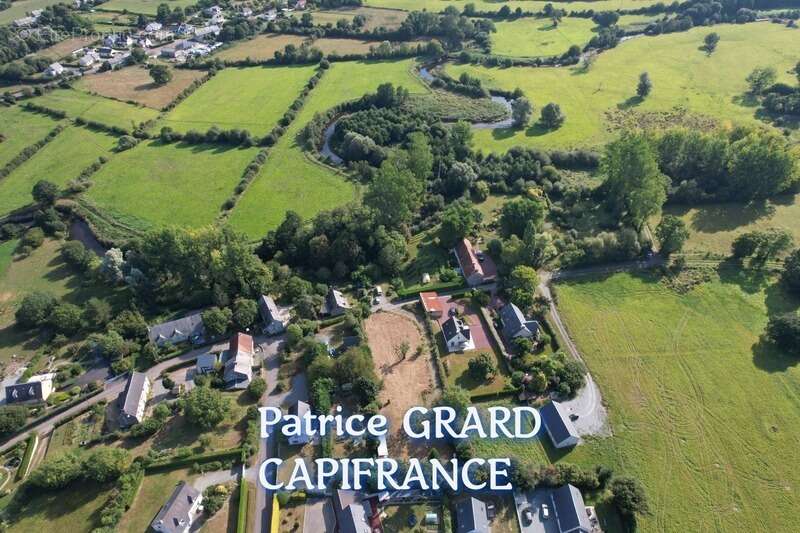 Terrain à QUETTREVILLE-SUR-SIENNE