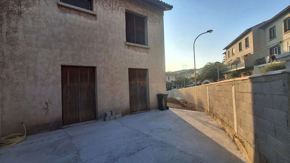 Maison à SEPTEMES-LES-VALLONS