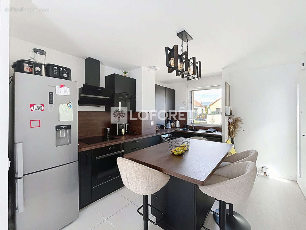 Appartement Crespieres 3 pièce(s) 60 m2 - photo 5