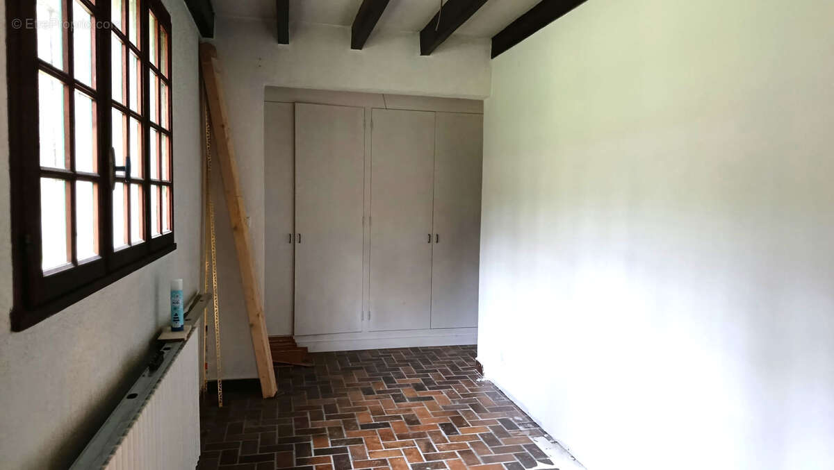 Maison et dépendance à Laruscade - photo 13