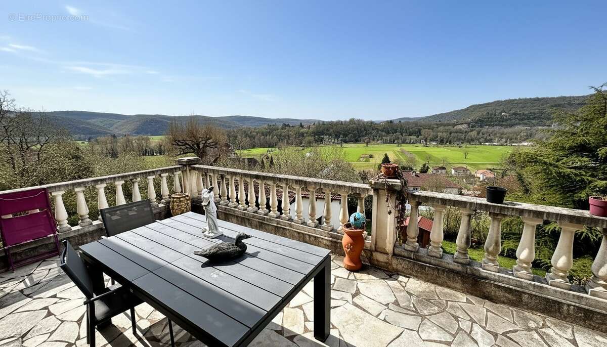 Maison à SALVAGNAC-CAJARC