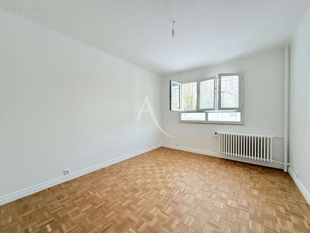 Appartement à NOGENT-SUR-MARNE