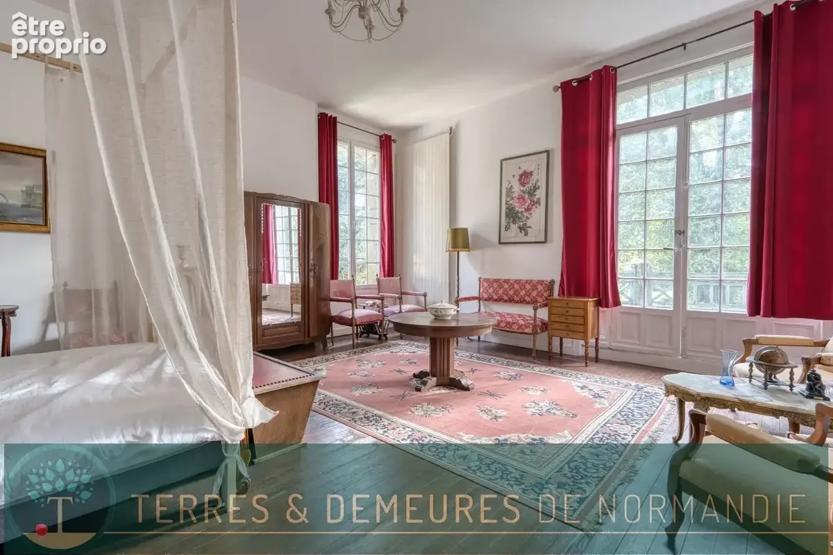 Domaine historique en normandie  château xviie & dépendances  4,5 hectares - photo 16
