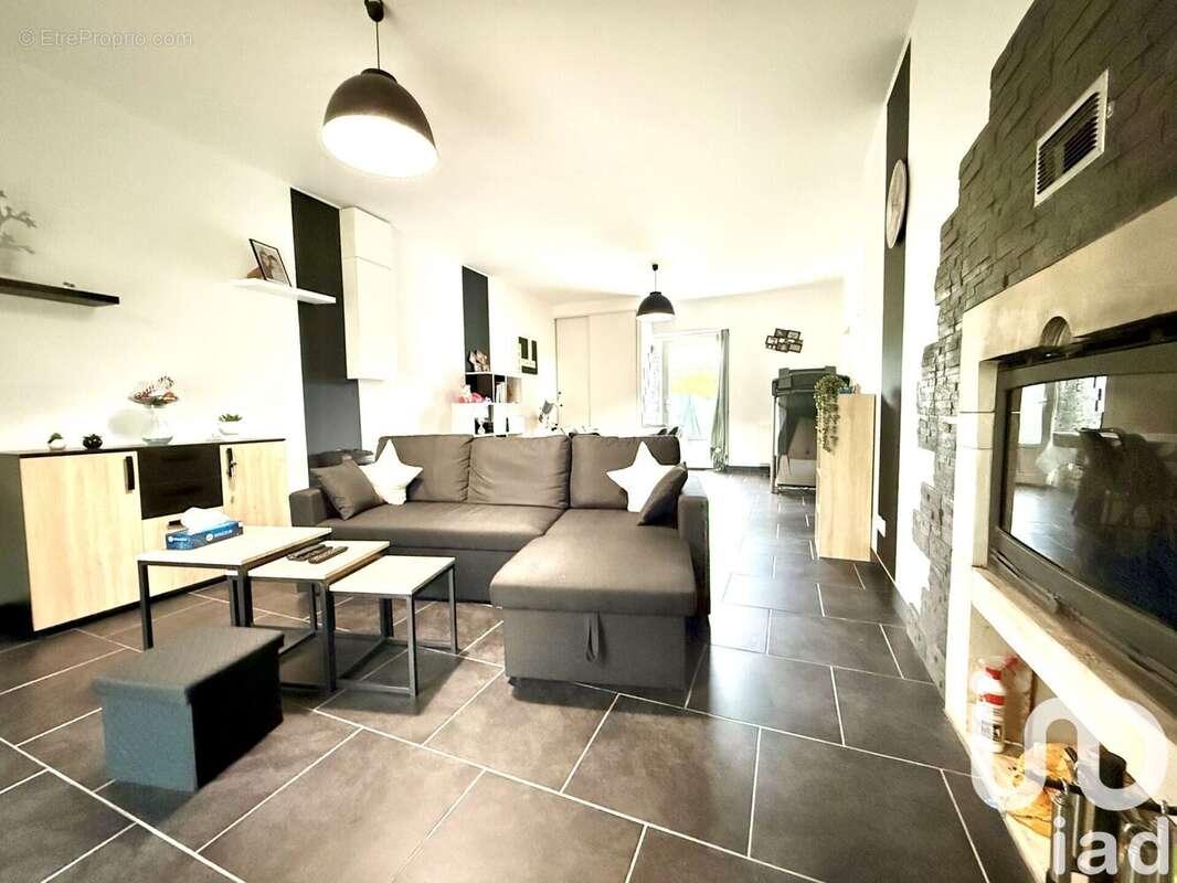 Photo 3 - Maison à SAINT-GEORGES-LES-BAILLARGEAUX