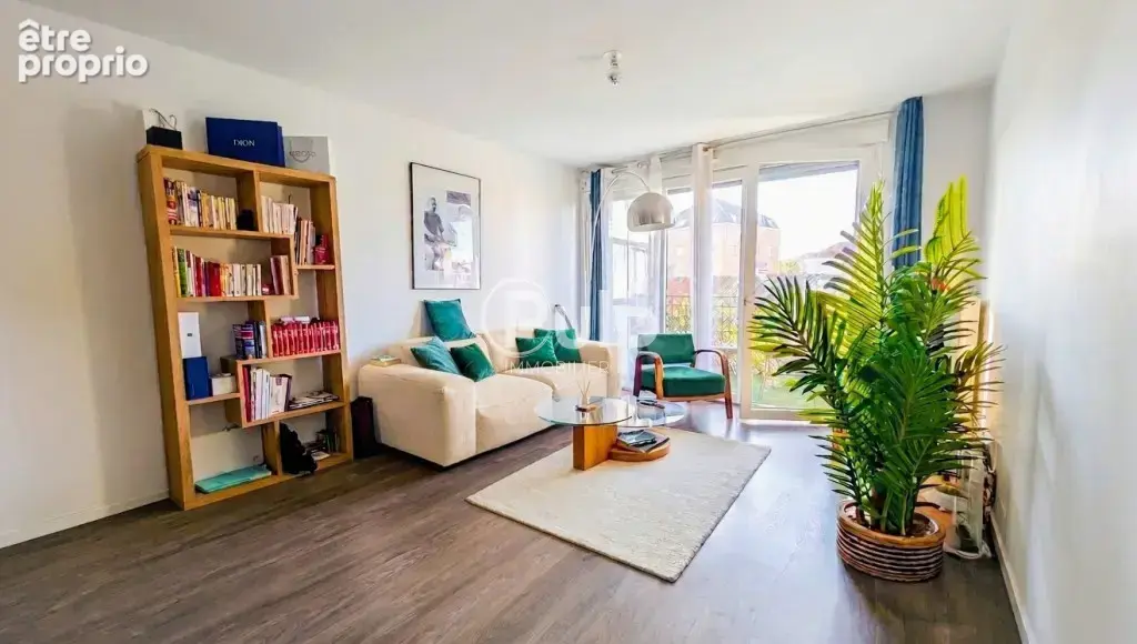 Appartement récent avec terrasse au cœur de la ville - photo 2
