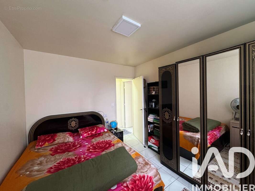 Photo 9 - Appartement à AUBERVILLIERS