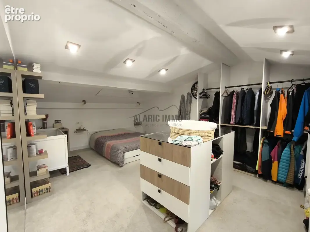 Superbe maison de charme avec double garage, terrasses, cave à vin... - photo 26