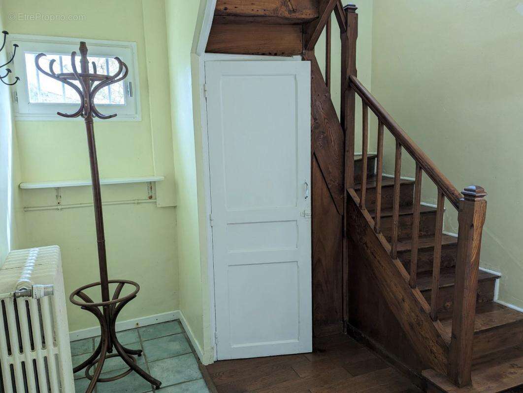 Maison à SAINT-JEAN-D'ANGELY