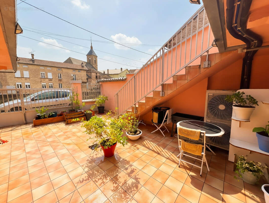 Maison à SAINT-LOUP-SUR-SEMOUSE