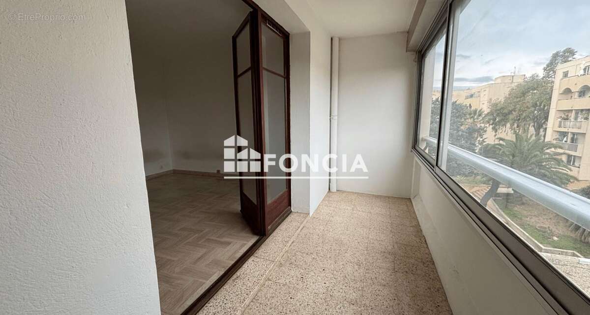 Appartement à HYERES